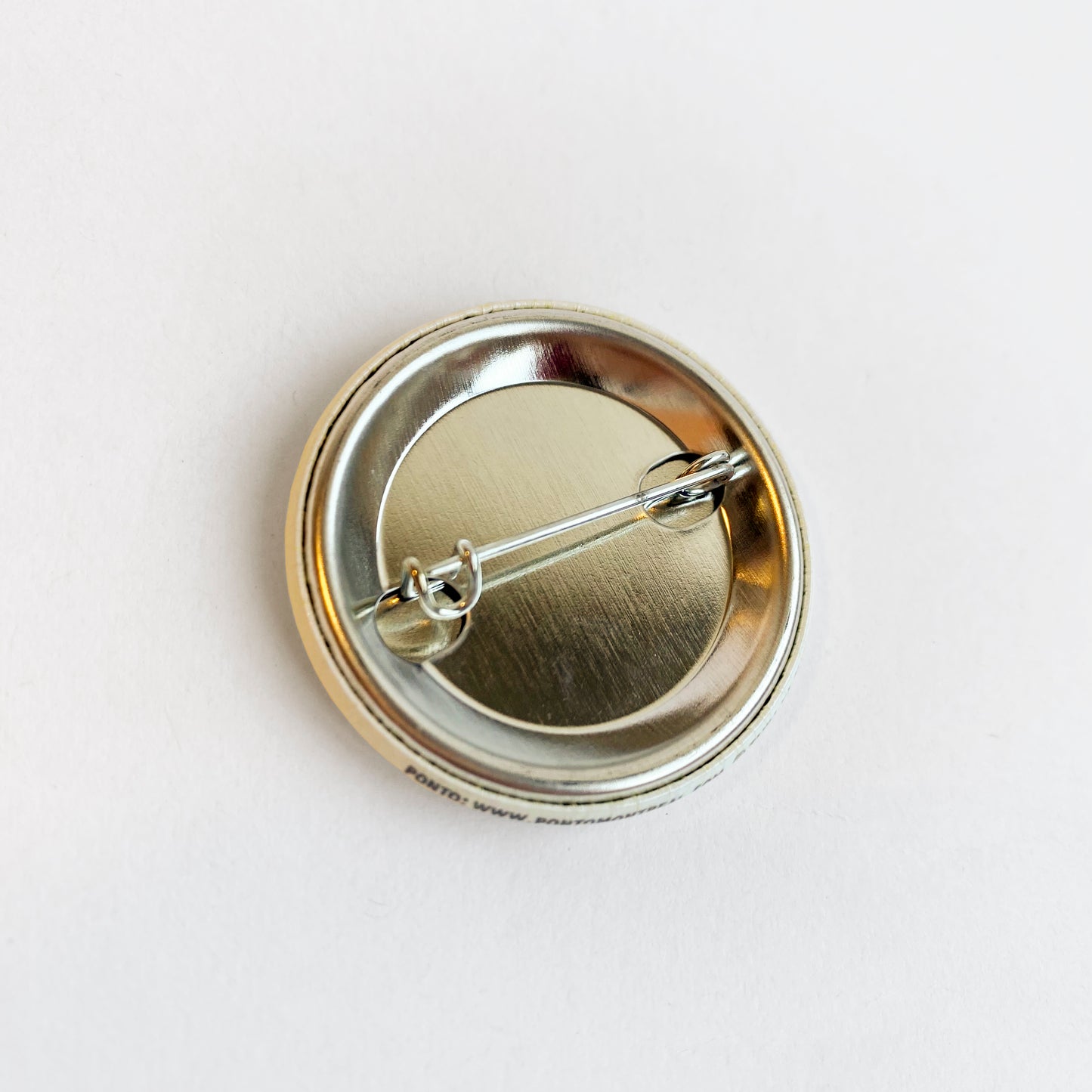 Madame STM 1.5" round button